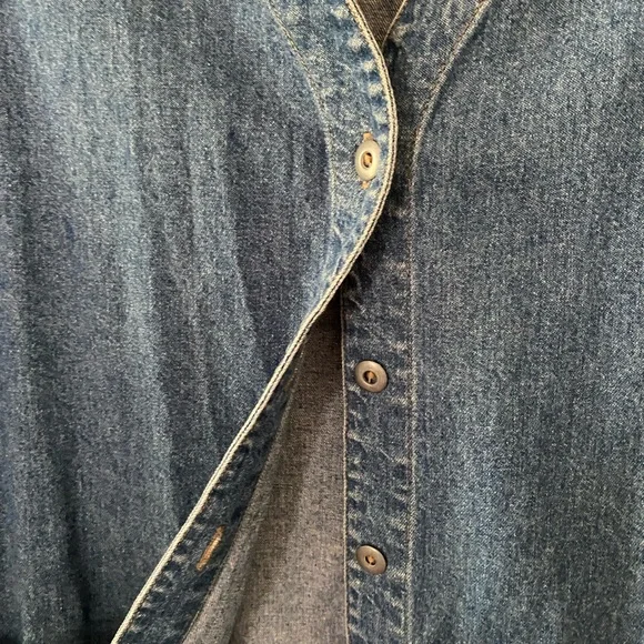 Cherokee Denim Vest with Pockets - Picture 3 of 12